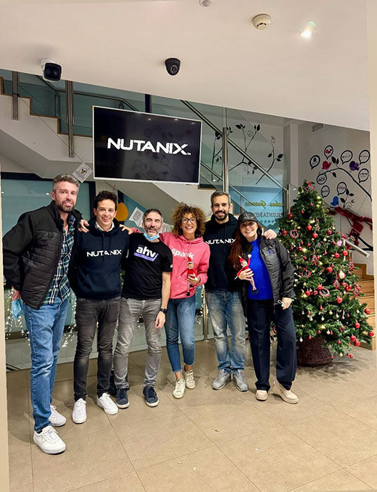  Team Barcelona supports the Madrid Ronald McDonald House with gifts and volunteering time. 