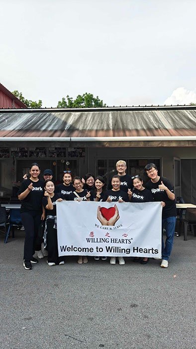 Team Singapore volunteers with Willing Hearts, an NGO that supports medical needs for patients in need of dialysis care. 
